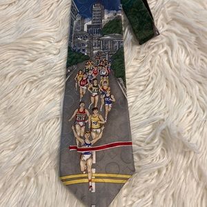 Bracers Man Tie made in U.S.A. excellent condition